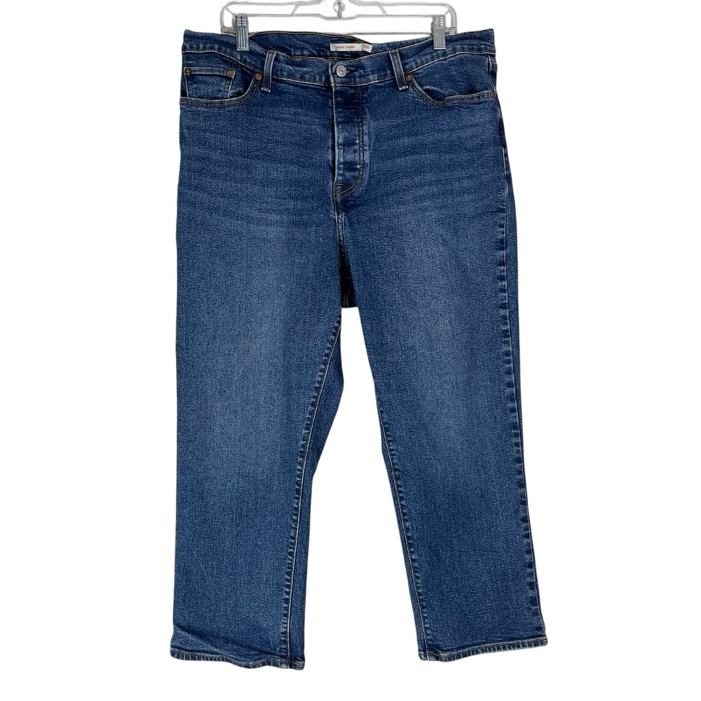 Levi’s Wedgie Jeans Women’s 18W Blue Denim Straight Leg Crop Plus Size 5 Pockets